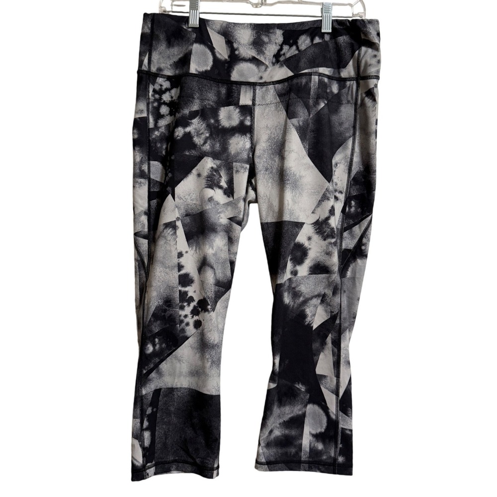 Lucy Womens XL Black White Abstract Geometric Print Cropped Leggings Yoga Capri